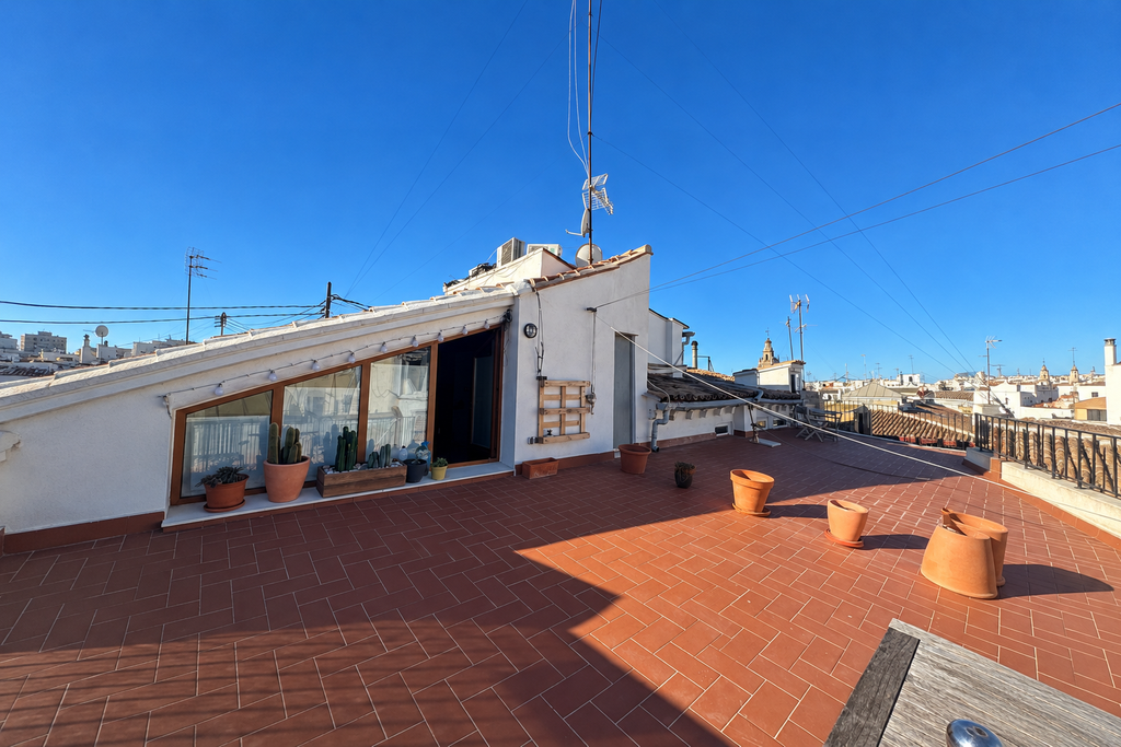 A spectacular terrace · El Carmen chatgpt image oct 11, 2026, 01 45 13 pm