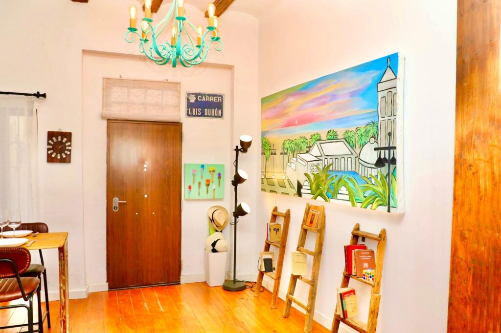 Character & a Cosy Apartment El Cabanyal photo 2026 10 07 21 13 03