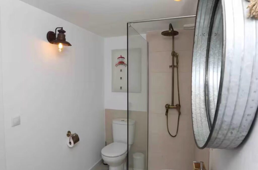 Three Floors of Mediterranean Charm · El Cabanyal photo 2026 10 07 21 14 52