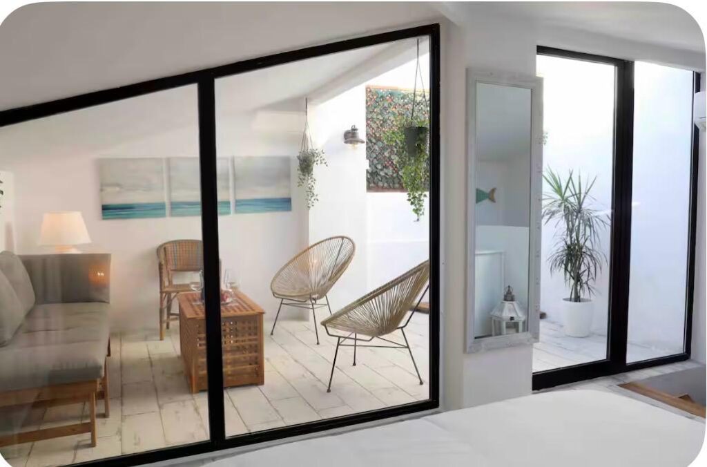 Three Floors of Mediterranean Charm · El Cabanyal whatsapp image 2026 10 07 at 21.14.52 (6)